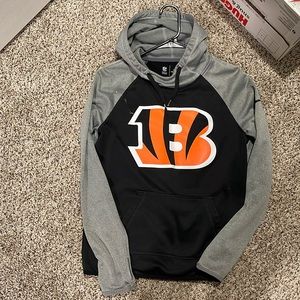 Bengals hoodie (read description)